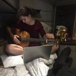 Abigail Lilly - @lillys_songs - Instagram
