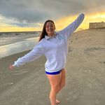 Abigail McLeod - @amcleod.12 - Instagram