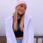 Abigail Wesley - @bivoliignaceirie - Instagram