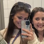 @mollyabrahamcloset - Instagram