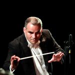 Abraham Padilla - @edmusicam - Instagram