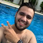 Abraham Roque - @jair.roquev - Instagram