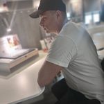 Abraham Valentín - @abrahamvalentin11 - Instagram