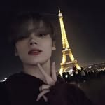 Abriel love paris - @wavetoab_ - Instagram