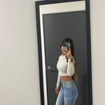 Abril Botello - @abril_botello - Instagram