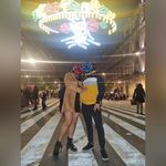 Abril Smith - @alextentle - Instagram