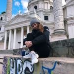 Abril Smith - @rawabril - Instagram