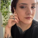 abril - @abril__vela - Instagram