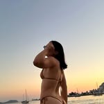 Abril Vela - @abril_vela - Instagram