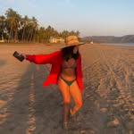 Abril Velarde - @abrilvelarde - Instagram