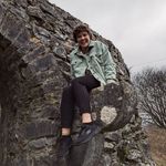 Acacia Hall - @acacia.tiny - Instagram