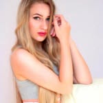 Ada Oliver - @jetonbyqmeti - Instagram