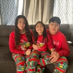 Ada Reyes - @reyesaa - Instagram