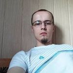 Adam Augustyn - @czachadymi1989 - Instagram