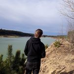@adam_bayer_1234 - Instagram