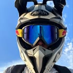 @adambravo_200 - Instagram