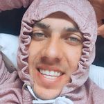 𝕬𝖉𝖆𝖒 𝕭𝖗𝖊𝖙𝖙 🐝 - @xamb98 - Instagram