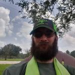 Adam Comeaux - @comeaux1720 - Instagram