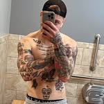Adam Russell - @adam______dewitt - Instagram