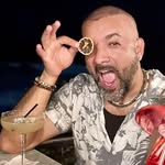 Adam Factor - @seriousfox01 - Instagram