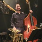 Adam Hammer - @adamhammermusic - Instagram