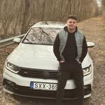 @adam_macht20 - Instagram