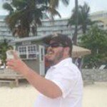 Adam Mendonca - @manbeezie - Instagram