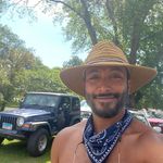 Adam Poss - @santaposs - Instagram