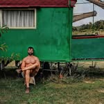 Adam Semo Seman - @semanames - Instagram