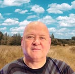 Adam Uminski - Facebook