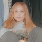 Addison couch - @i_hate_life_40 - Instagram
