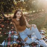 Addison Simmons - @addison.r.simmons - Instagram