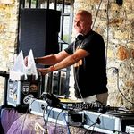 Ade Cox - @adcvinyldj - Instagram