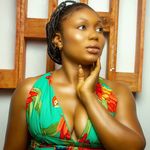 Adetutu Oshinowo - @iamqueenadetutu - Instagram