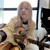 adelsluvieent - @adelgoldenlock - TikTok
