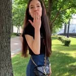 Bond Adela - @bondadelaadela - Instagram