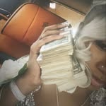 Adela corona - @adee_x01 - Instagram