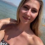 Adele Lucas - @jarxeit - Instagram