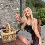 Adelle Manning - @adellemanning - Instagram