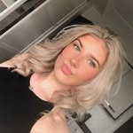 Adèle Roche - @adeleroche617 - Instagram