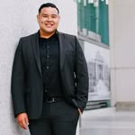 Adolph Perez - @closinglikeadolph - Instagram
