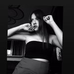 Adriana - @adrianagar96 - Instagram