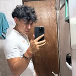Adrian Alaniz - @_.adrx.ez._ - Instagram