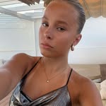 Adriana Lea🌟 - @adriana_lea08 - Instagram