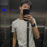 adrián - @adrianbellaville - Instagram