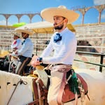 Adrian Bugarin - @adrian.bugarin.c - Instagram
