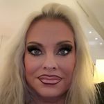 @adrianabuschmann14 - Instagram