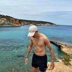 𝐀𝐃𝐑𝐈Á𝐍  𝐂𝐀𝐁𝐄𝐋𝐋𝐎. - @adrian10cabello - Instagram