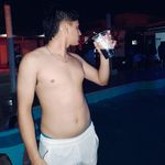 22 - @__adriancabral - Instagram