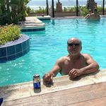 Adrian Escoto. - @_adrianescoto - Instagram